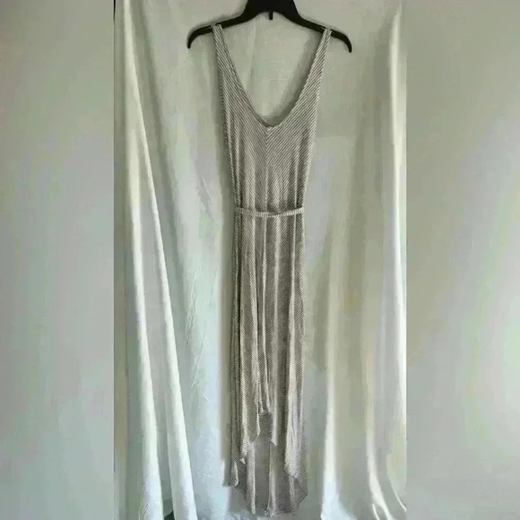 Liz Lange Maternity Gray/White Striped Hi-Low Tank Maxi Dress w/ Belt Size M - Picture 1 of 3